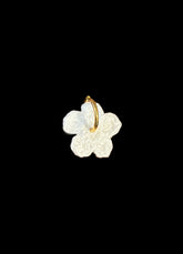 La boucle d'oreille Napperon