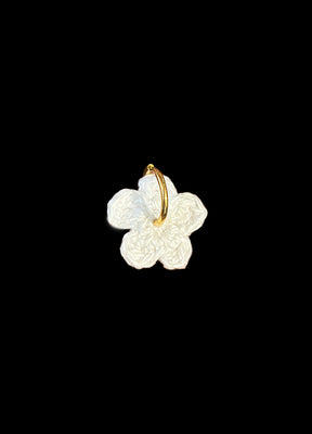 La boucle d'oreille Napperon